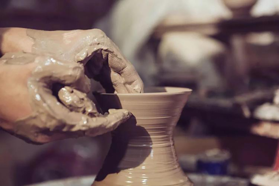 Clay and Temperament: A Journey of Character Refinement on the Fingertips(图文)